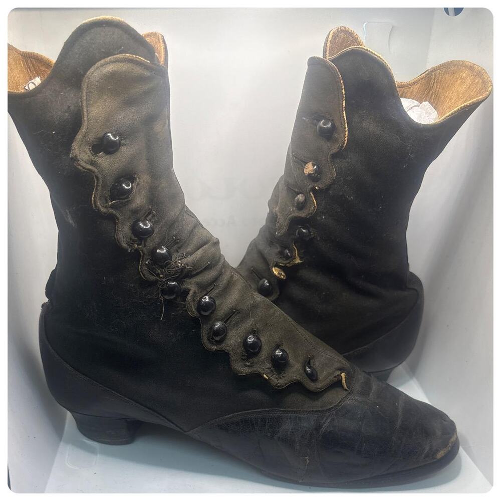 Antique Black Leather Button Boots – Early 1800–1870 Steampunk Collectible 5-5.5